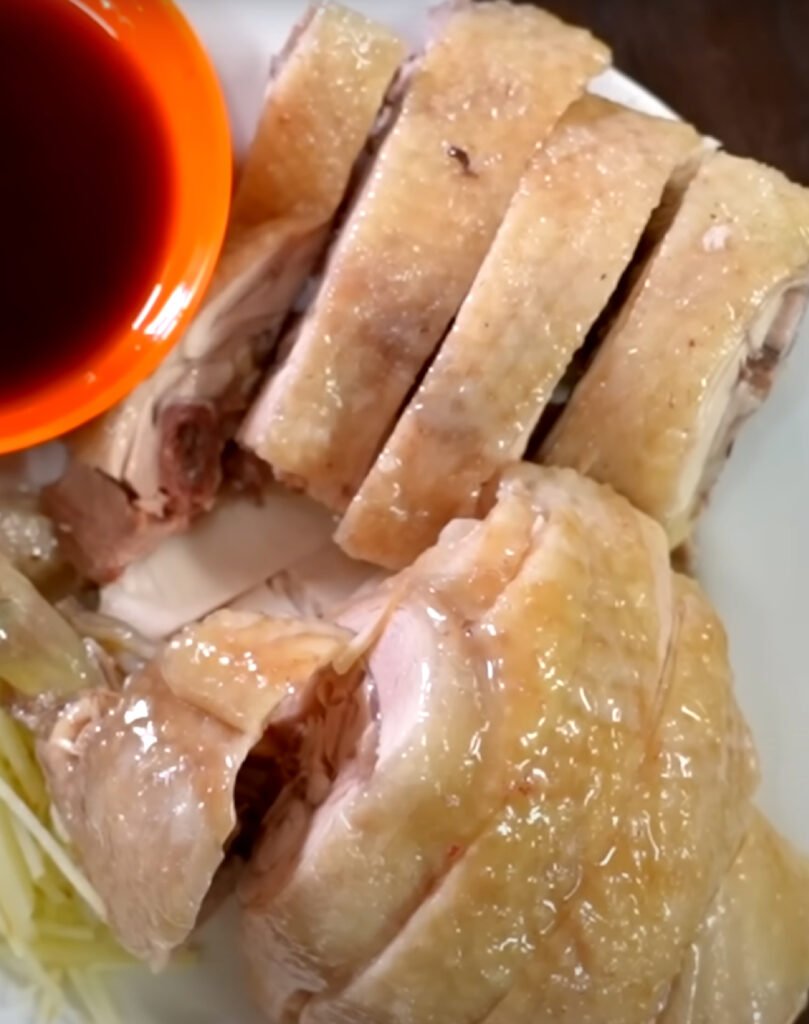 Hidden Food Gems at Taipei Main Station: A Culinary Tour of Alleyway Classics